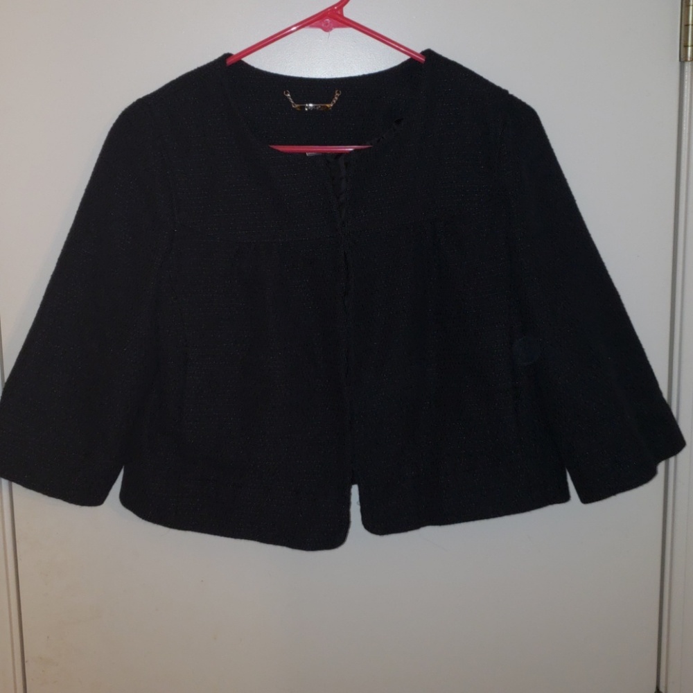 Flirty Apt 9 M. Short Black Blazer